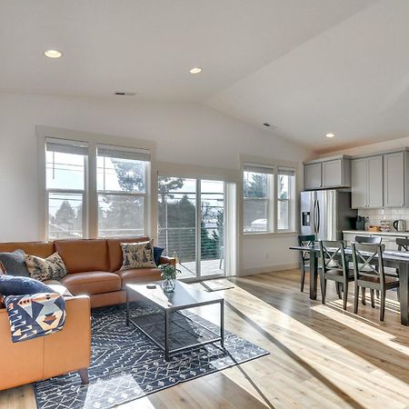 Stunning Stevenson Retreat With Mountain Views! Villa Exteriör bild