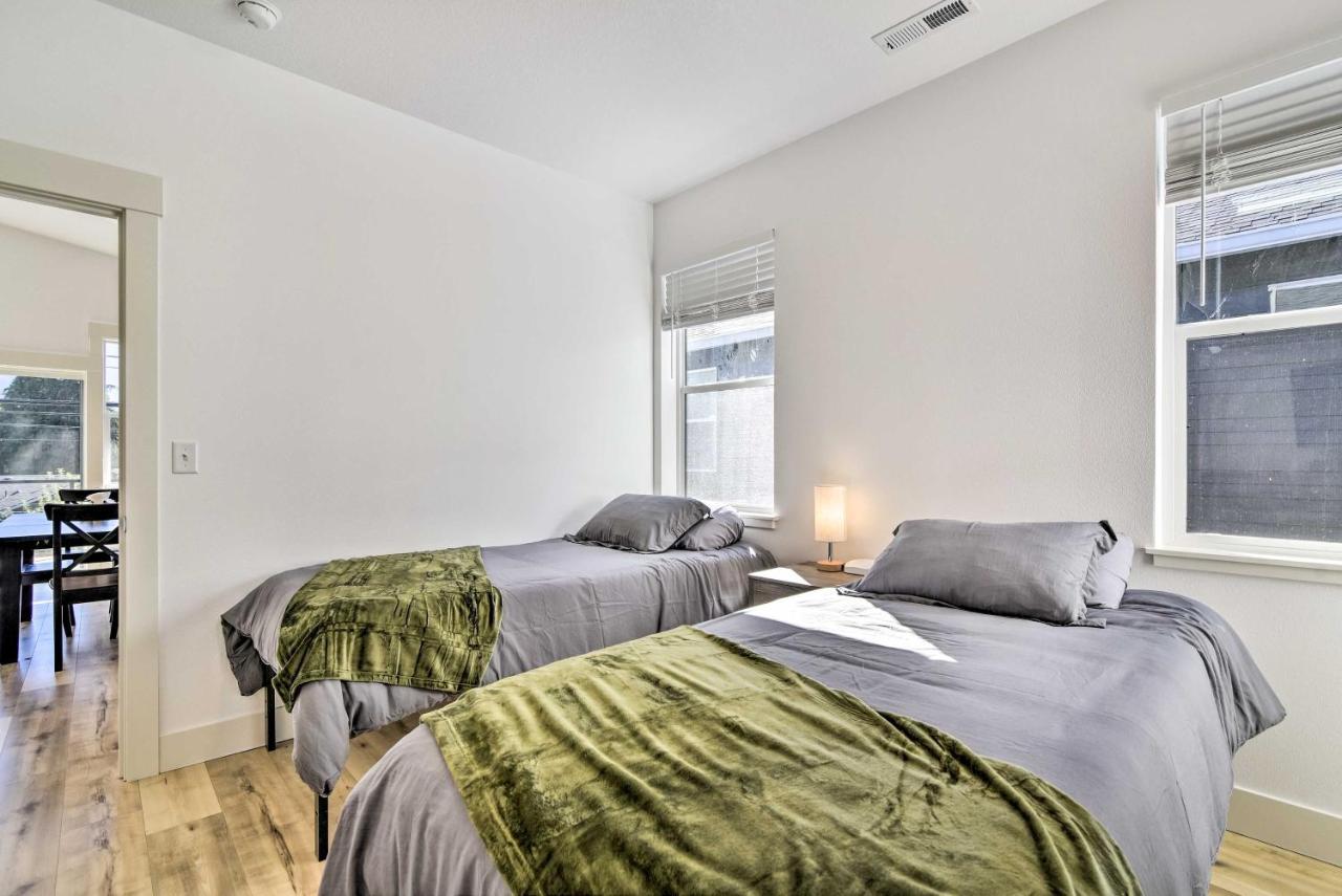 Stunning Stevenson Retreat With Mountain Views! Villa Exteriör bild