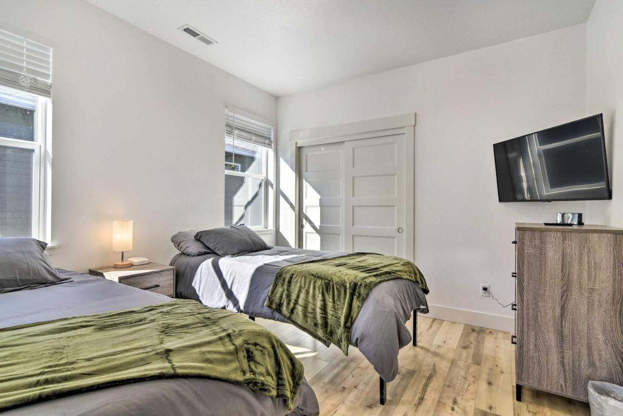 Stunning Stevenson Retreat With Mountain Views! Villa Exteriör bild