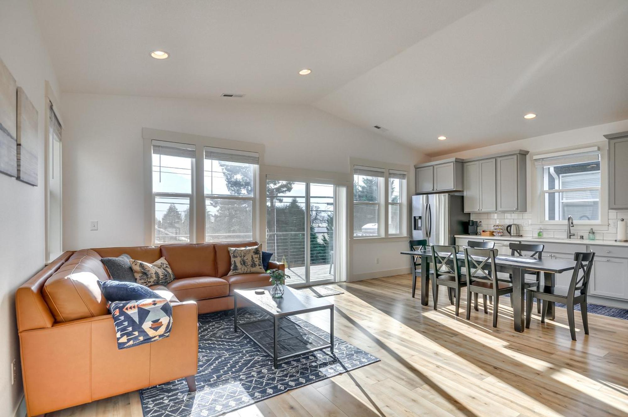 Stunning Stevenson Retreat With Mountain Views! Villa Exteriör bild